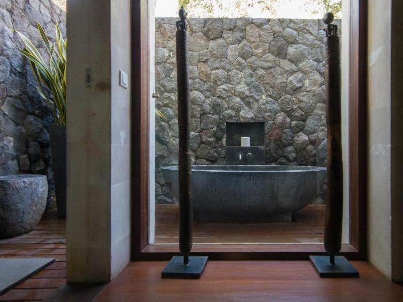 The Purist Villas & Spa