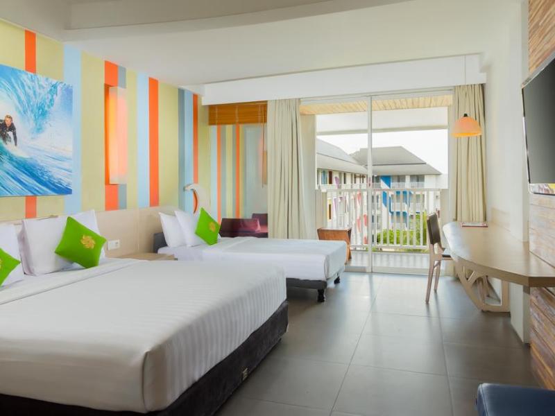 Bliss Surfer Hotel
