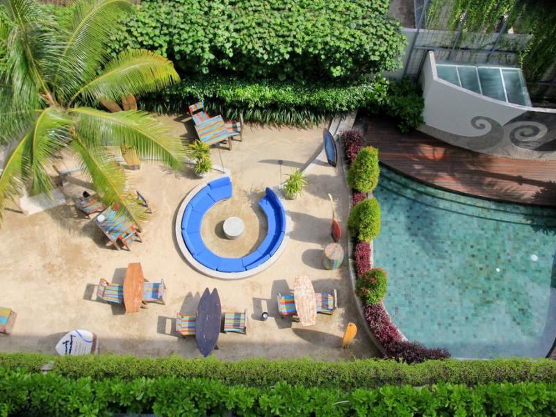 Bliss Surfer Hotel