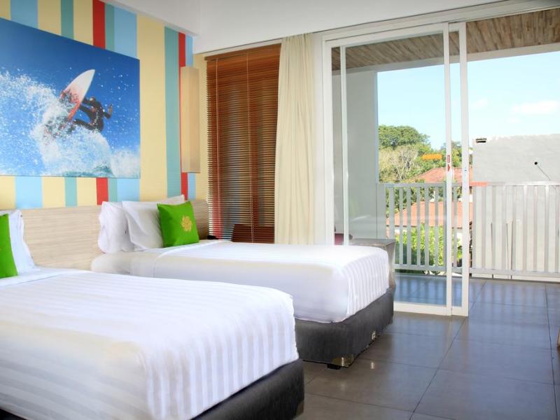 Bliss Surfer Hotel