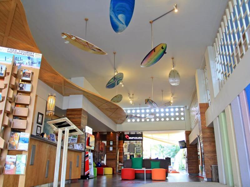 Bliss Surfer Hotel