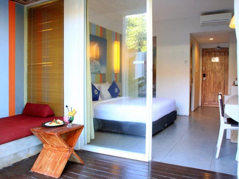 Bliss Surfer Hotel