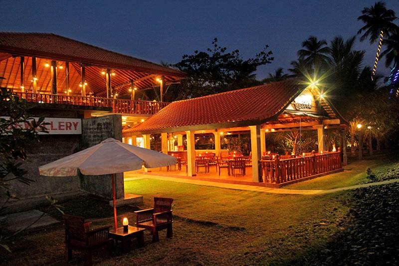 Wunderbar Beach Hotel