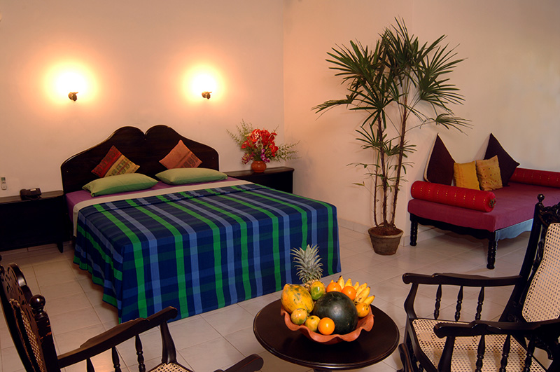 Wunderbar Beach Hotel