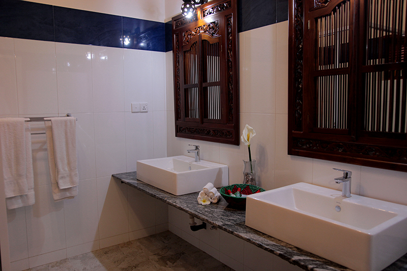 Wunderbar Beach Hotel