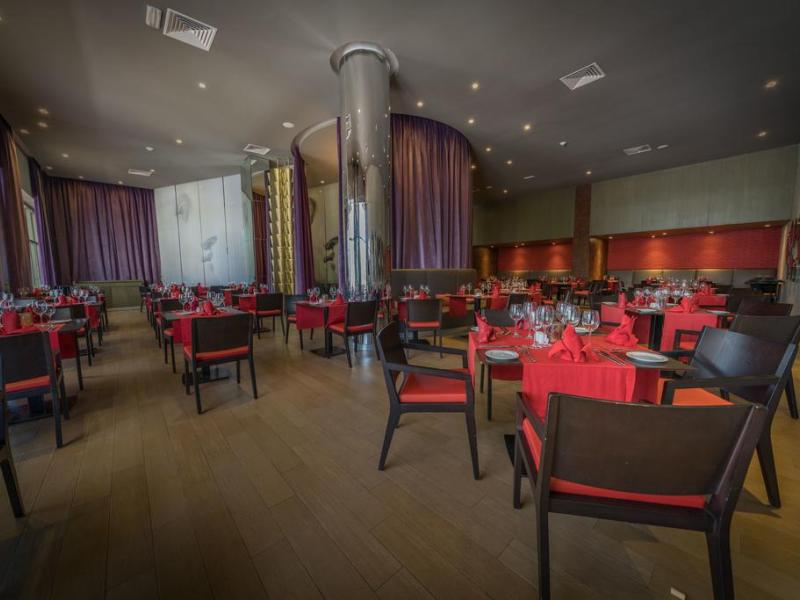 Platinum Yucatan Princess All Suites & Spa Resort