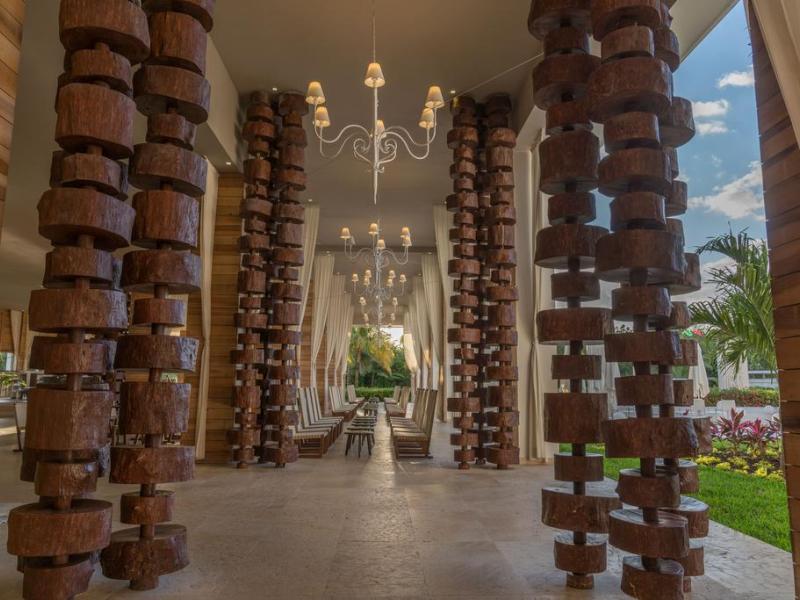 Platinum Yucatan Princess All Suites & Spa Resort