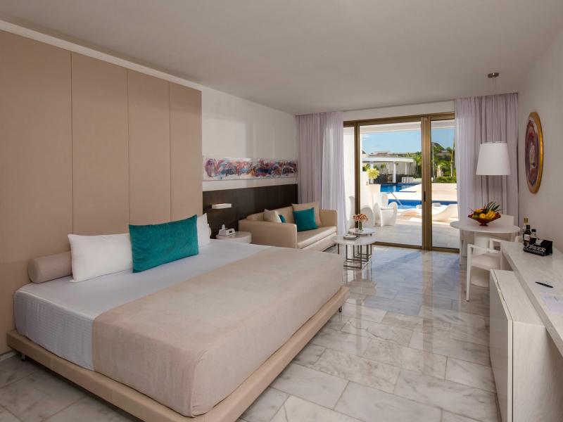Platinum Yucatan Princess All Suites & Spa Resort