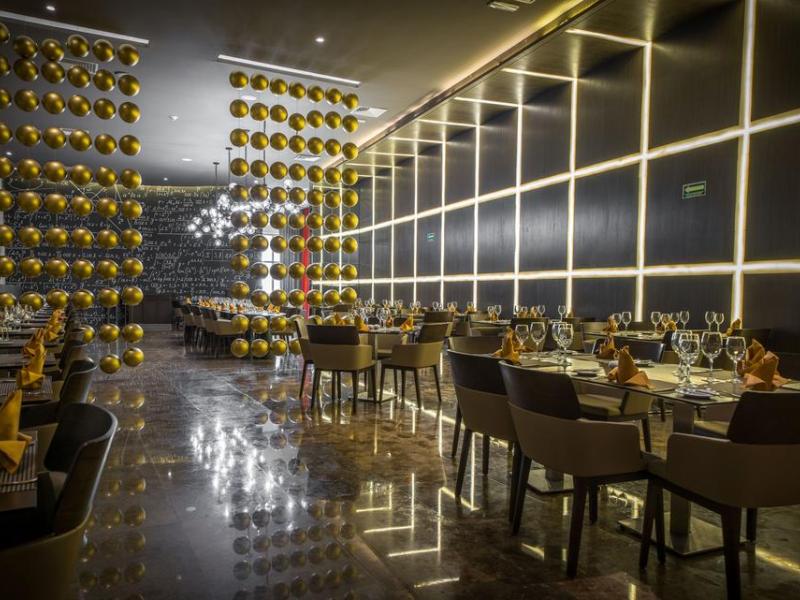 Platinum Yucatan Princess All Suites & Spa Resort