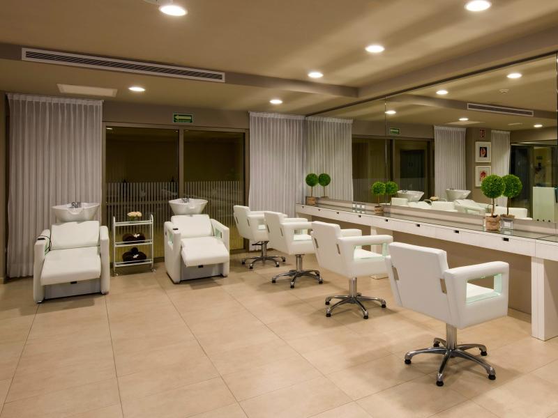 Platinum Yucatan Princess All Suites & Spa Resort