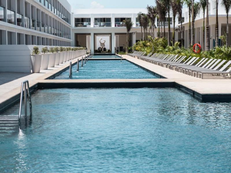 Platinum Yucatan Princess All Suites & Spa Resort