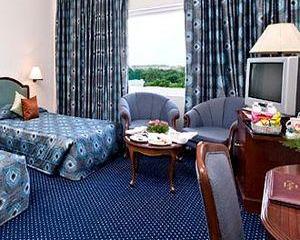 Отель Hotel Clarks Shiraz Индия, Агра, фото 12