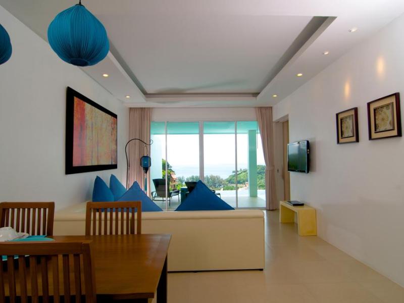 Grand Bleu Ocean View Pool Suite