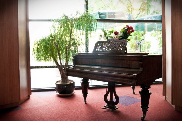 Class (Бухарест)