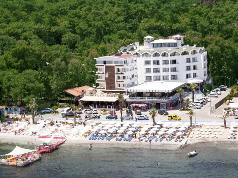 Class Beach Hotel