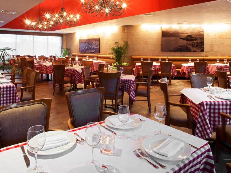 Hotel Emporio Cancun