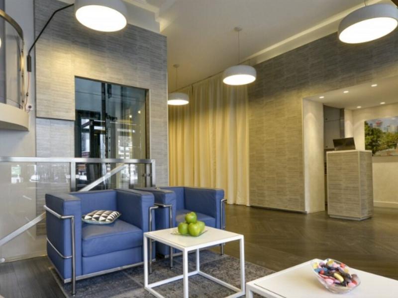 Atrium Hotel