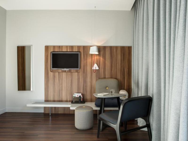 Atrium Hotel