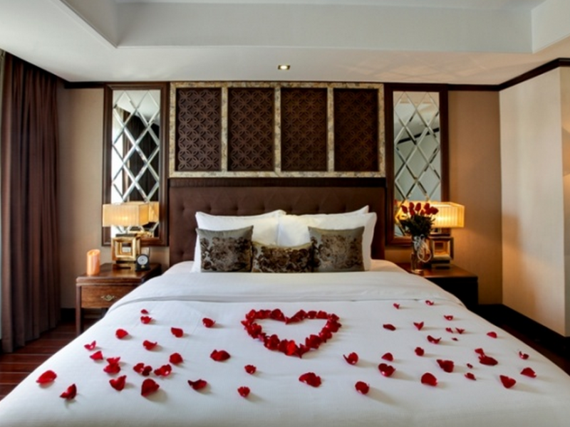 Golden Lotus Luxury Hotel