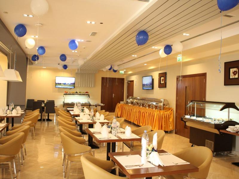 Palette Royal Reflections Hotel