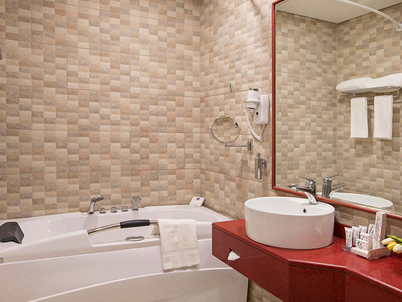 Palette Royal Reflections Hotel