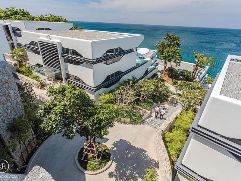 Kata Rocks By Infinite Luxury