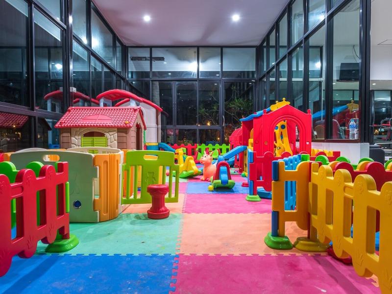 Racha Island Resort (Rayaburi)