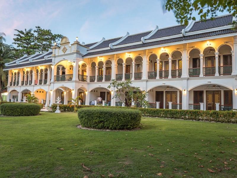 Racha Island Resort (Rayaburi)