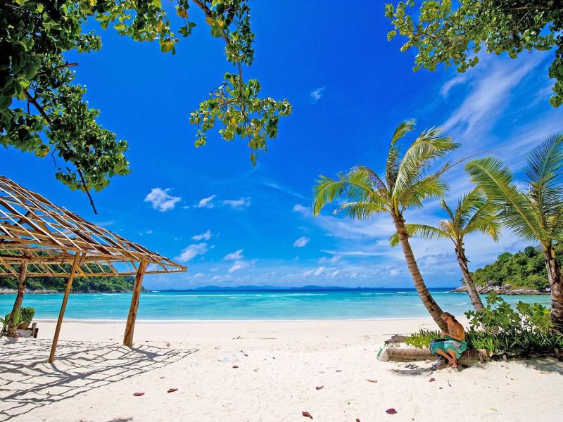 Racha Island Resort (Rayaburi)