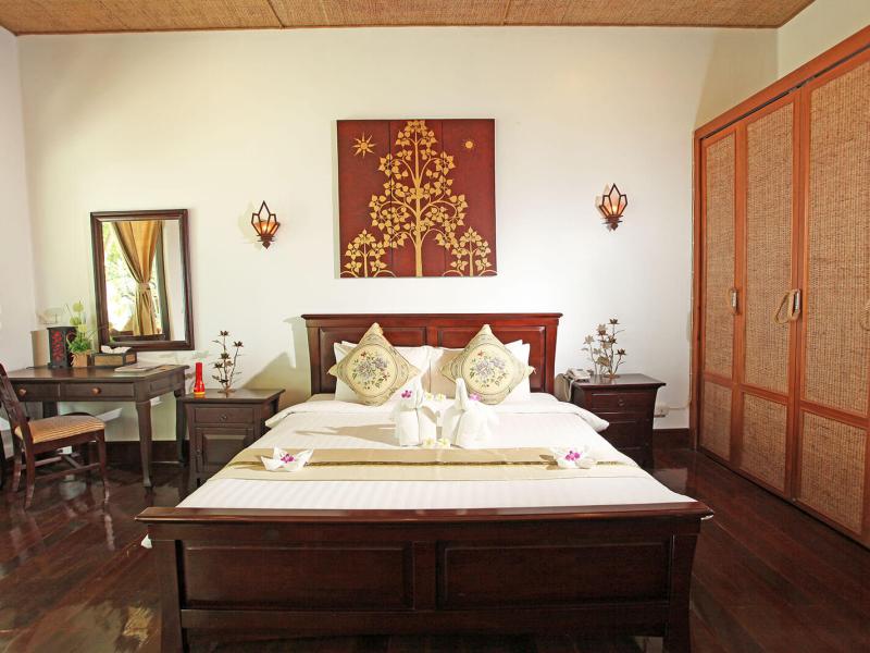 Racha Island Resort (Rayaburi)