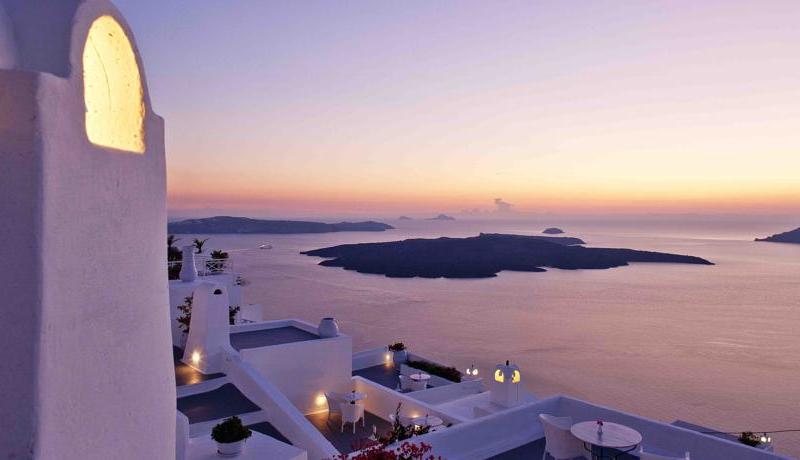 Cliff Side Suites Hotel 