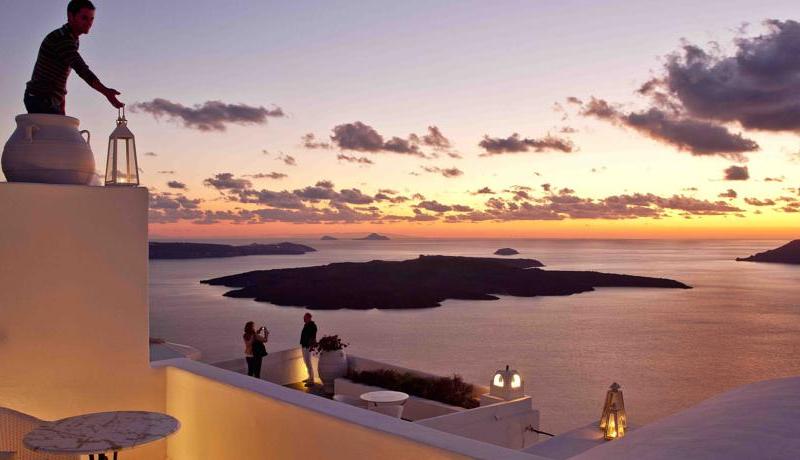 Cliff Side Suites Hotel 