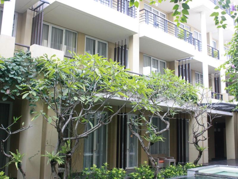 100 Sunset Boutique Hotel