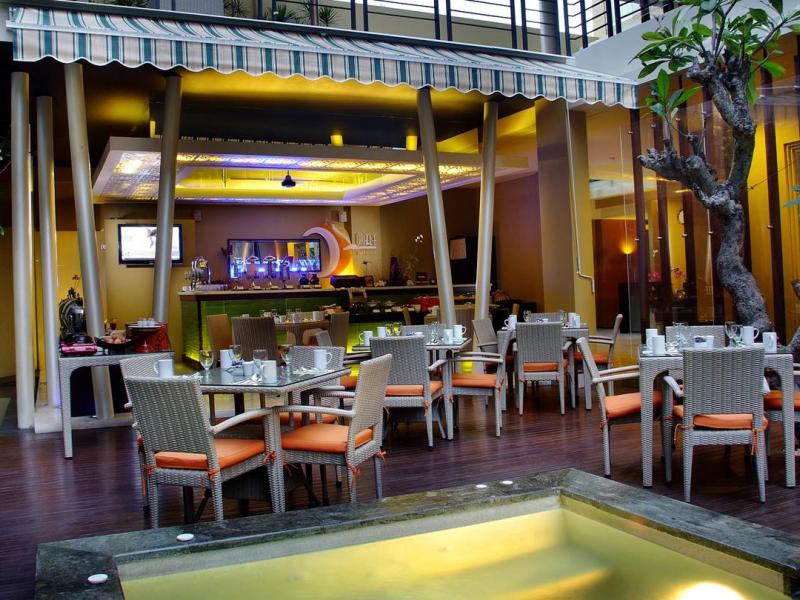 100 Sunset Boutique Hotel