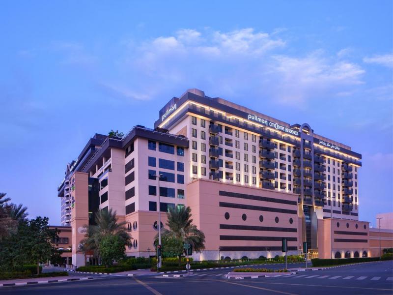 Pullman Dubai Creek City Centre Residences Hotel