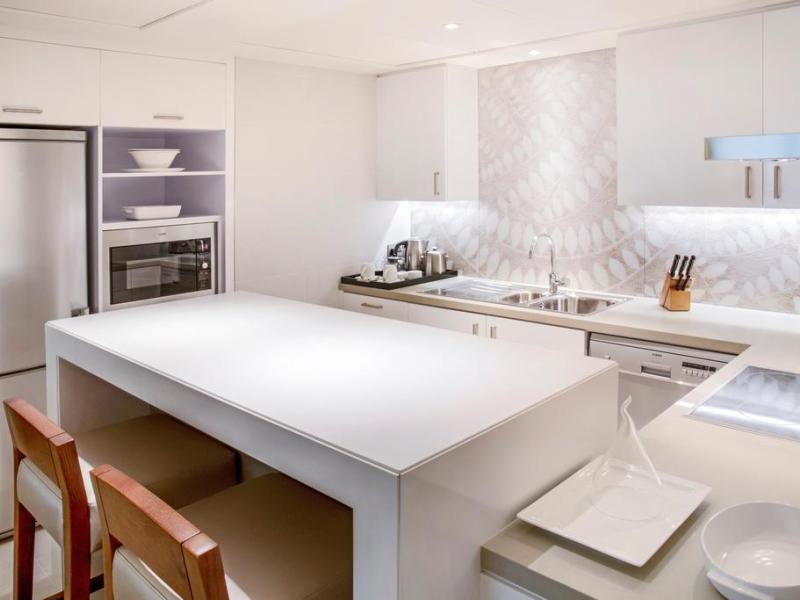 Pullman Dubai Creek City Centre Residences Hotel