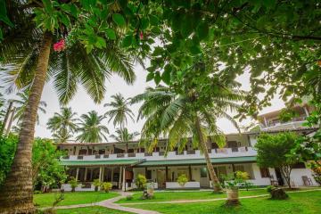 Отель Sea View Beach Resort Шри-Ланка, Унаватуна, фото 1