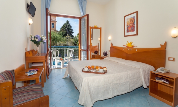 Club Sorrento