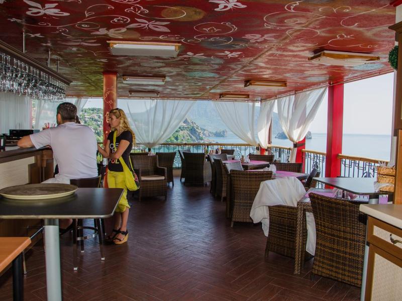 Веселый Хотэй