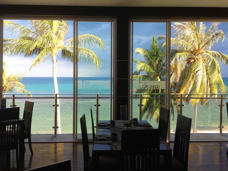 Royal Beach Boutique Resort & Spa