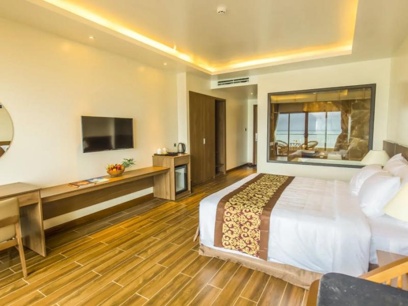 Coral Bay Resort