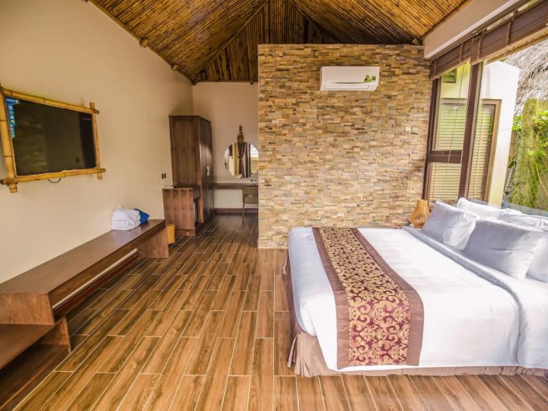 Coral Bay Resort