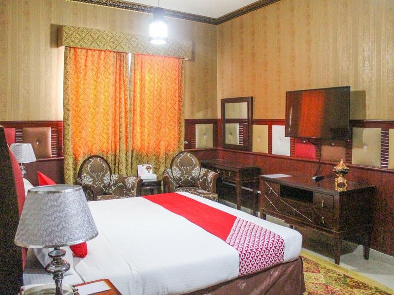 Clifton International Hotel