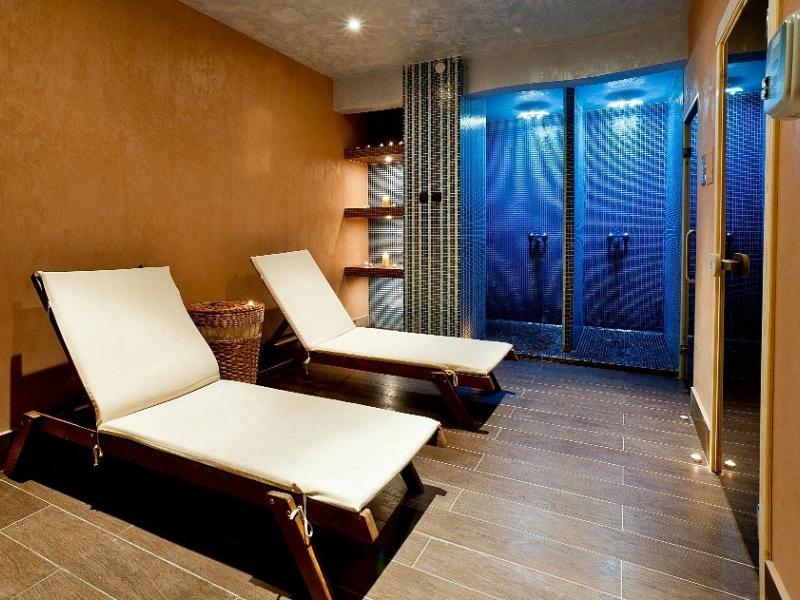 Cornelia Deluxe Residence