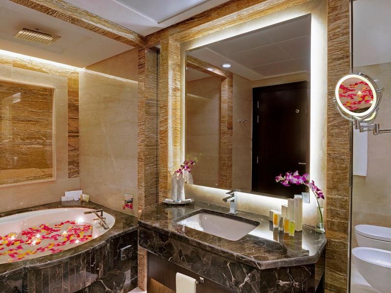 Landmark Premier Hotel