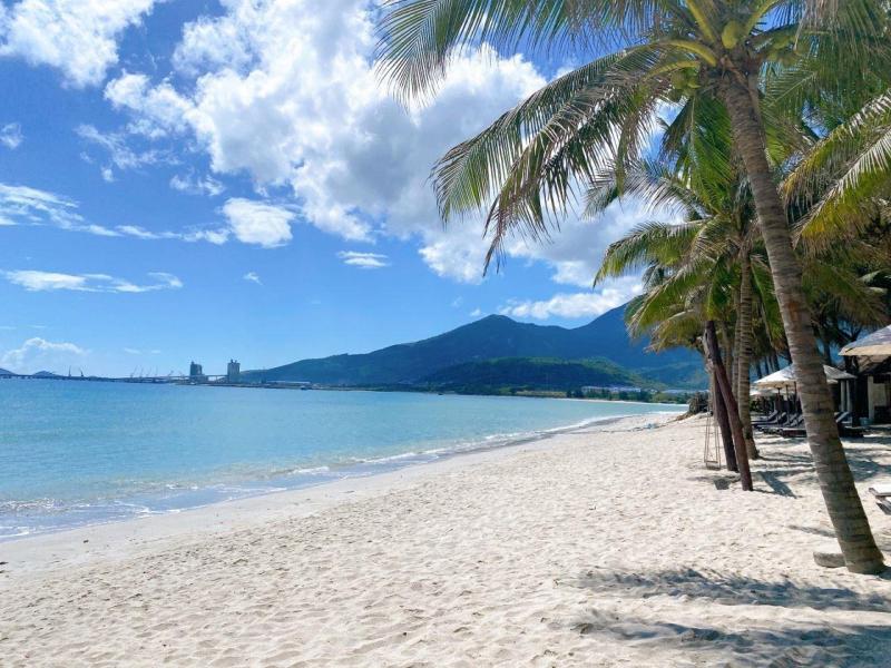 GM Doc Let Beach Resort & Spa