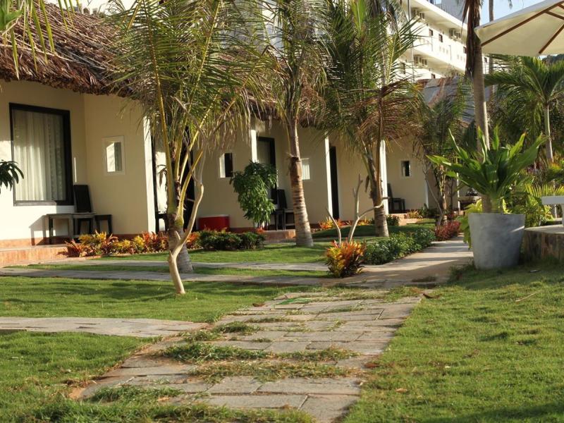 Sun & Sands Beach Hotel