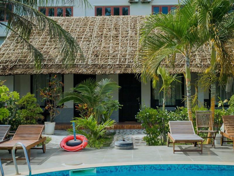 Sun & Sands Beach Hotel