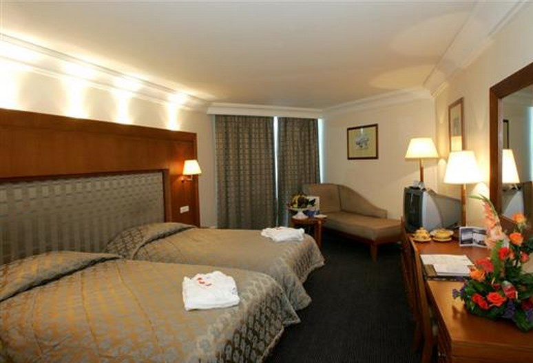 Golden Tulip Farah Rabat