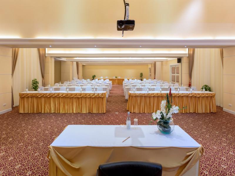 Andaman Embrace Patong